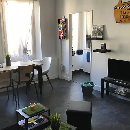 Pop Design Apartment *