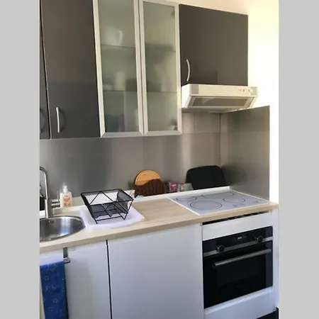 Apartment Pop Design Milly-la-Foret